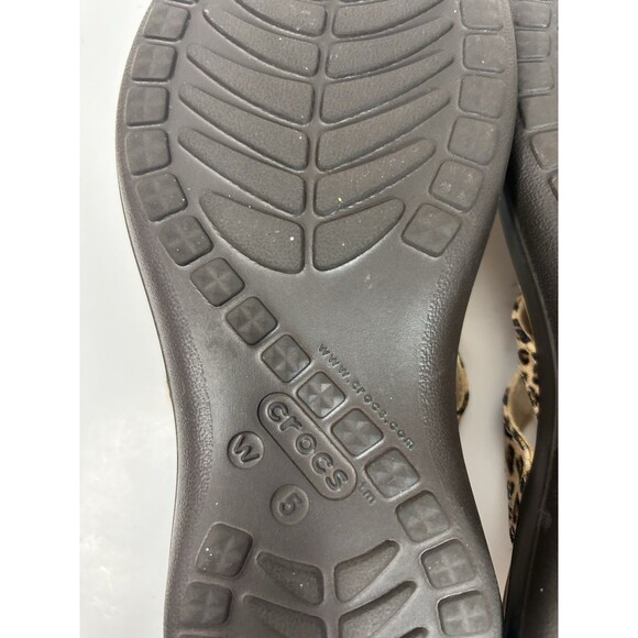 Crocs Sandals Women 5 Flip Flop Leopard Print Strappy Slip On Thong Canvas - Picture 8 of 8